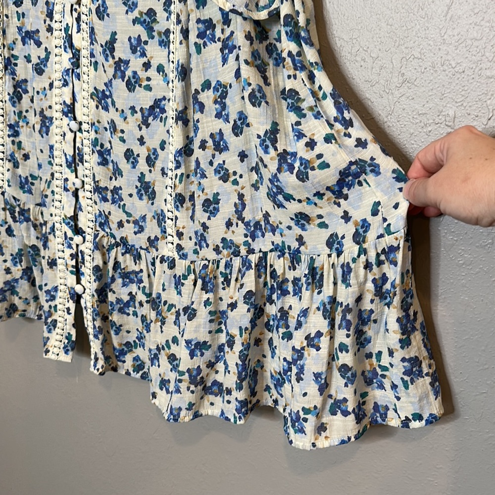 Lane Bryant Ruffle Sleeve Button Down Top - Picture 5 of 6
